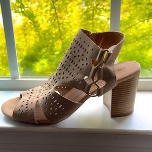 Tan wedges